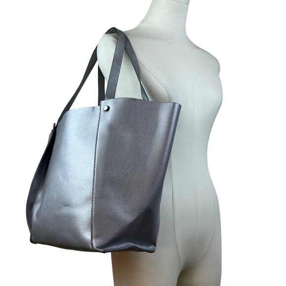 Neiman Marcus Gray Faux Leather Dual Shoulder Straps & Open Top Design Tote Bag - Picture 2 of 9
